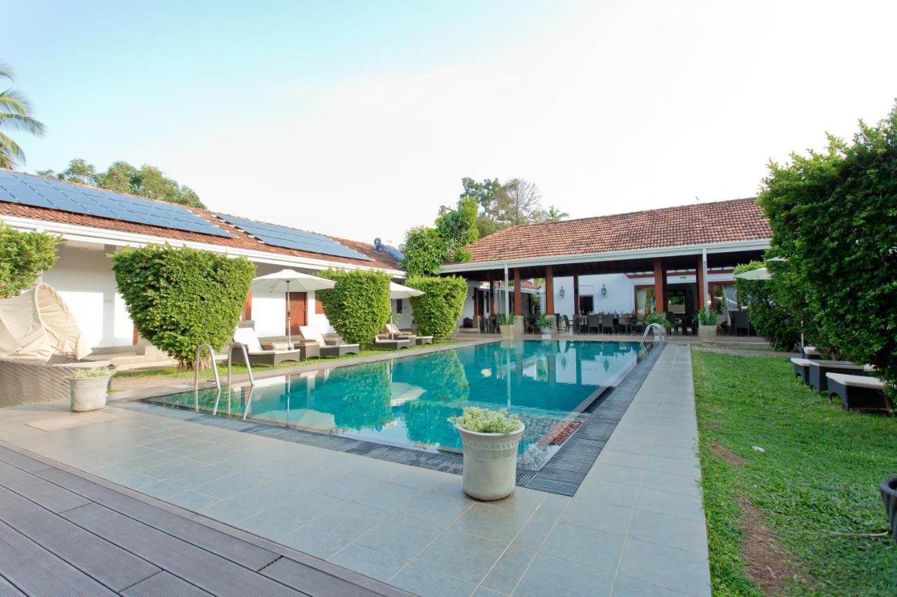 Swanee Grand Hotel Negombo Exterior photo